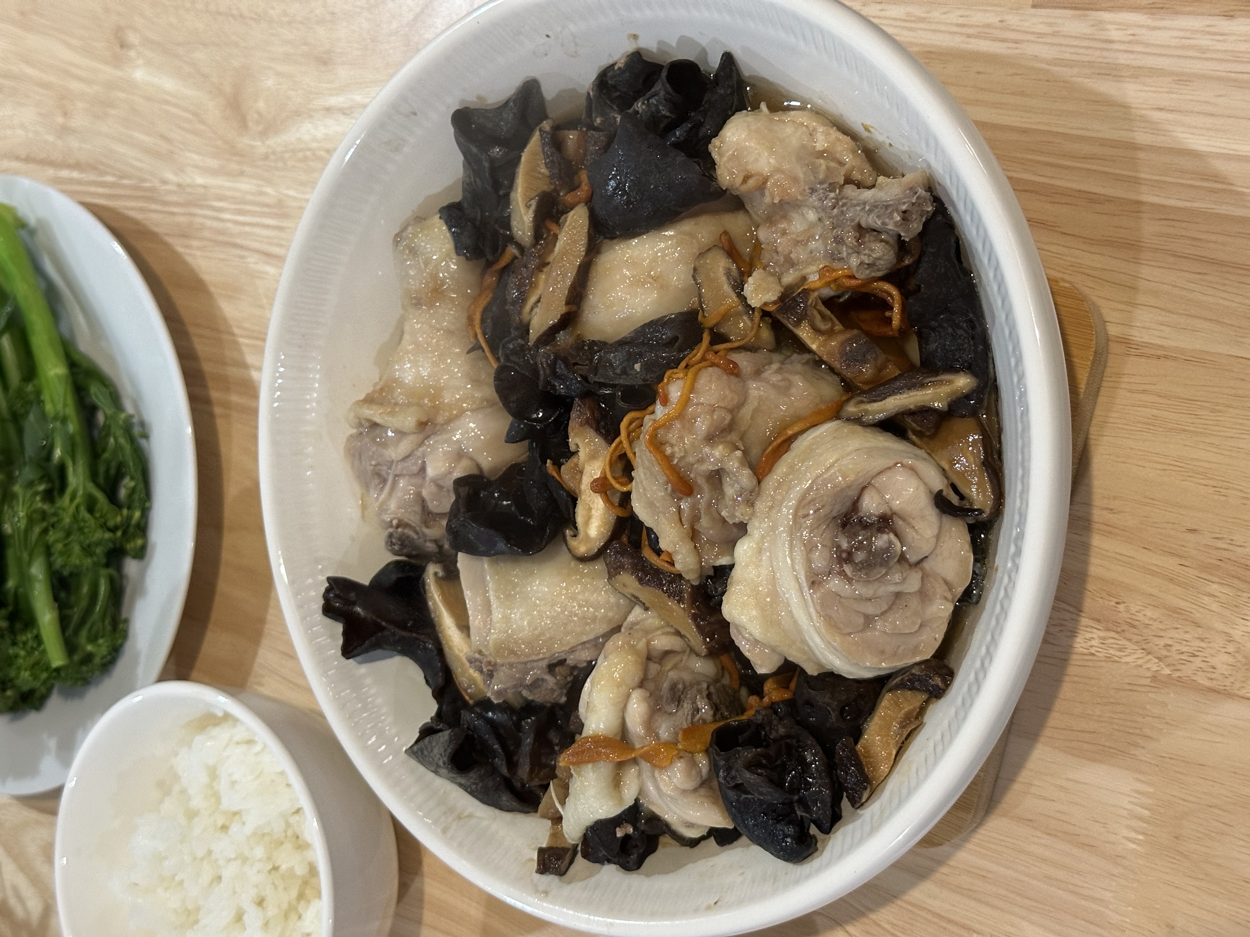 Steamed chicken with Shiitake mushroom